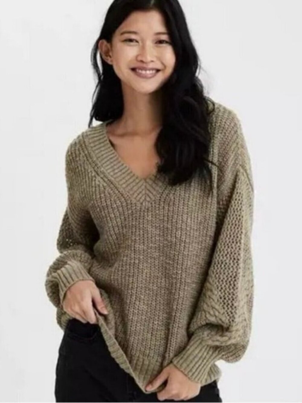 American Eagle Olive Green Chunky Knit Sweater V Neck Balloon Size Medium